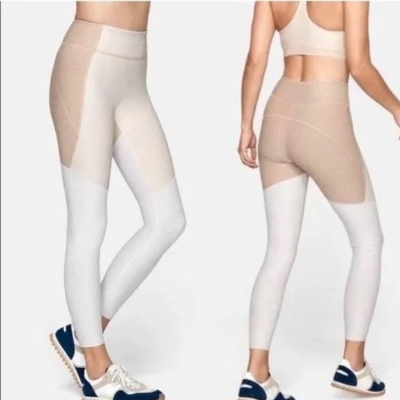 Outdoor Voices 7/8 Tri-Tone Leggings Desert/Oatmeal/Cloud Size M High Rise - Picture 1 of 8